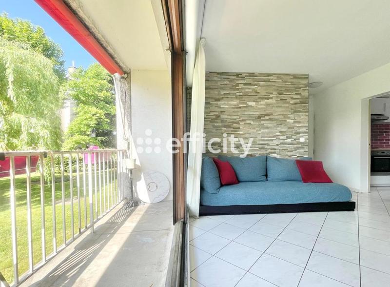 Appartement - 75 m² - 5 pièces