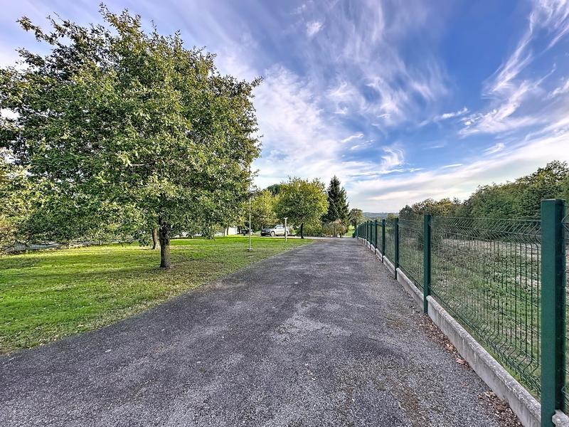 Maison - 166 m² - 8 pièces