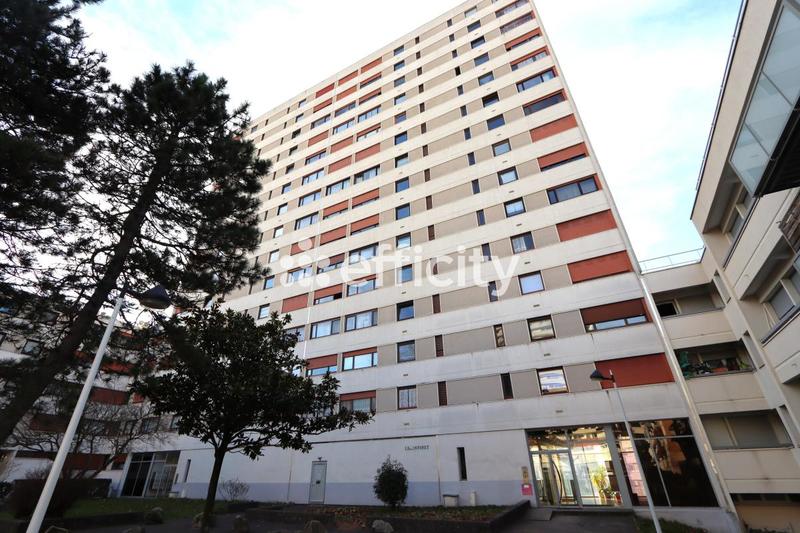 Appartement ancien - 91 m² - 5 pièces