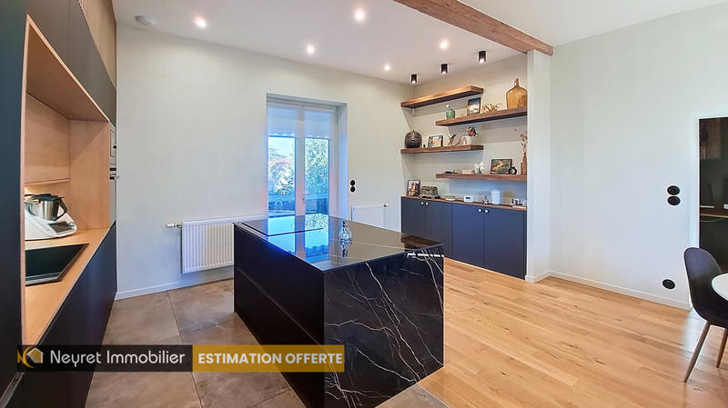 Appartement - 92 m² - 4 pièces