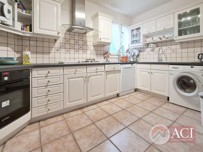 Appartement - 81 m² - 4 pièces