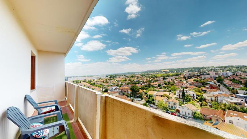 Appartement - 81 m² - 5 pièces