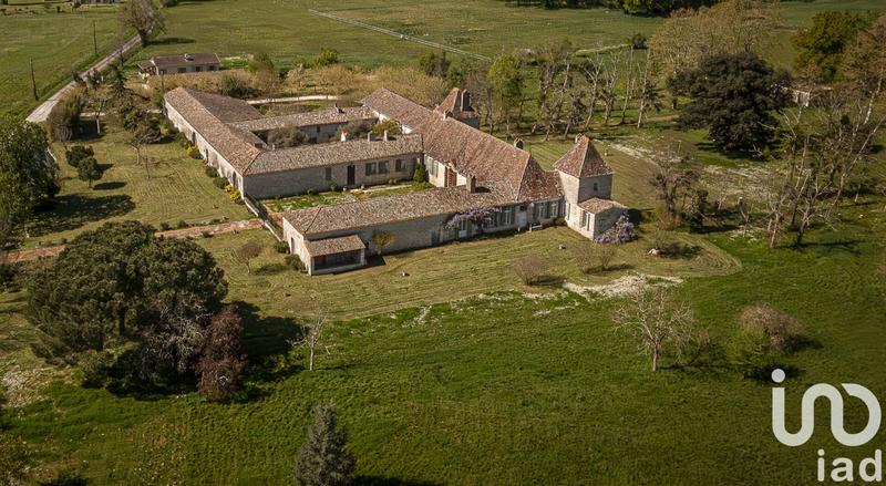 Château - 650 m² - 20 pièces