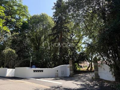 Terrain constructible - 700 m²