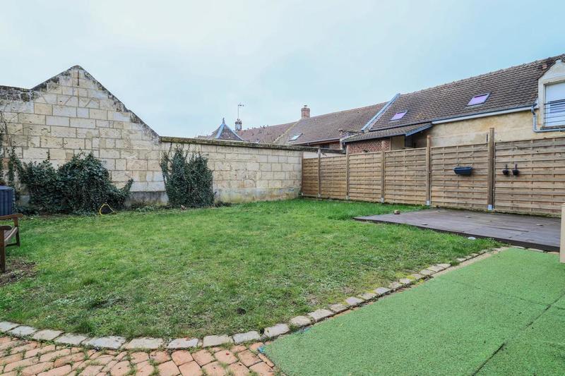 Corps de ferme - 225 m² - 11 pièces