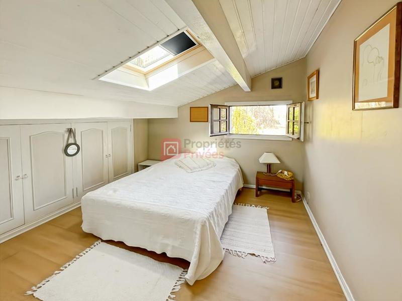 Maison - 169 m² - 7 pièces