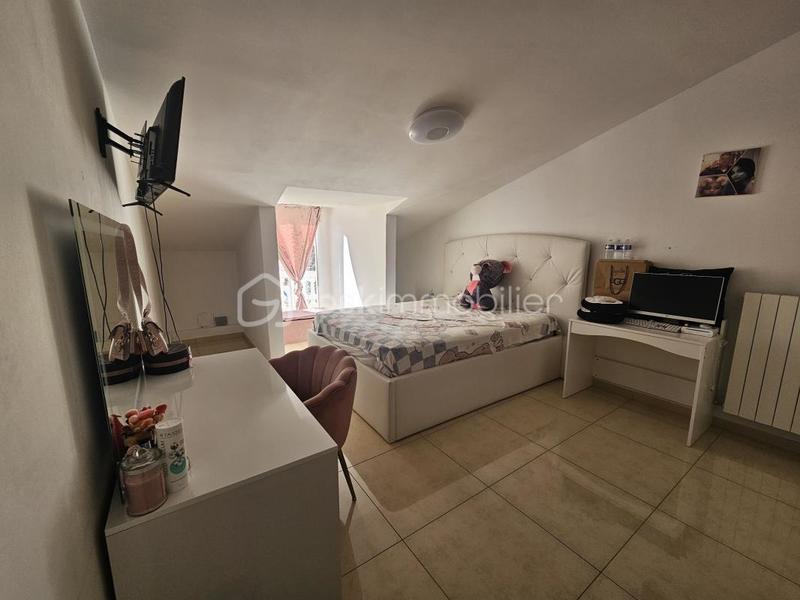 Villa - 189 m² - 8 pièces