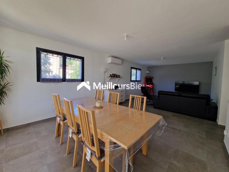 Maison - 105 m² - 4 pièces