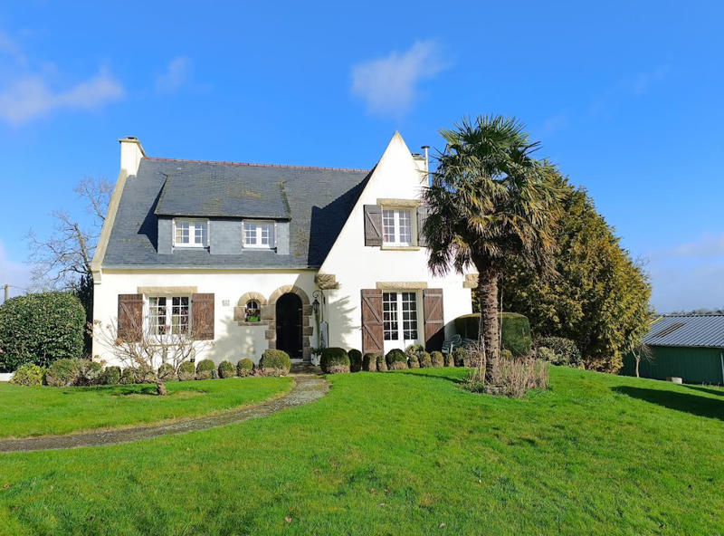 Maison - 150 m² - 8 pièces