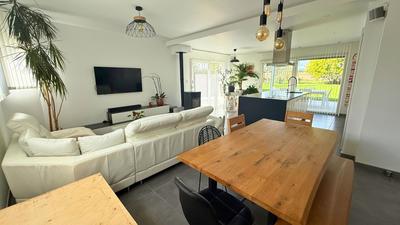 Maison - 137 m² - 5 pièces