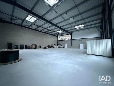 Local commercial - 912 m²