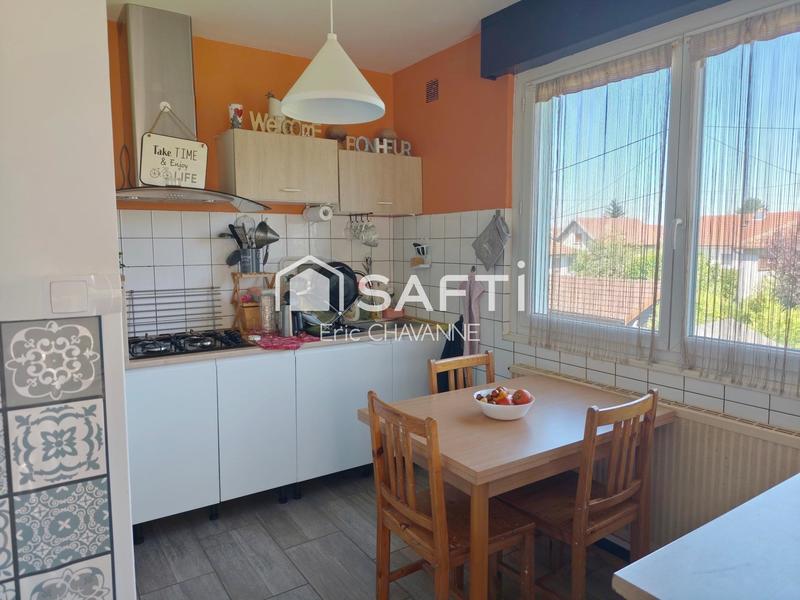 Maison - 93 m² - 4 pièces