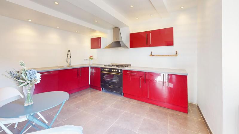 Maison - 90 m² - 6 pièces