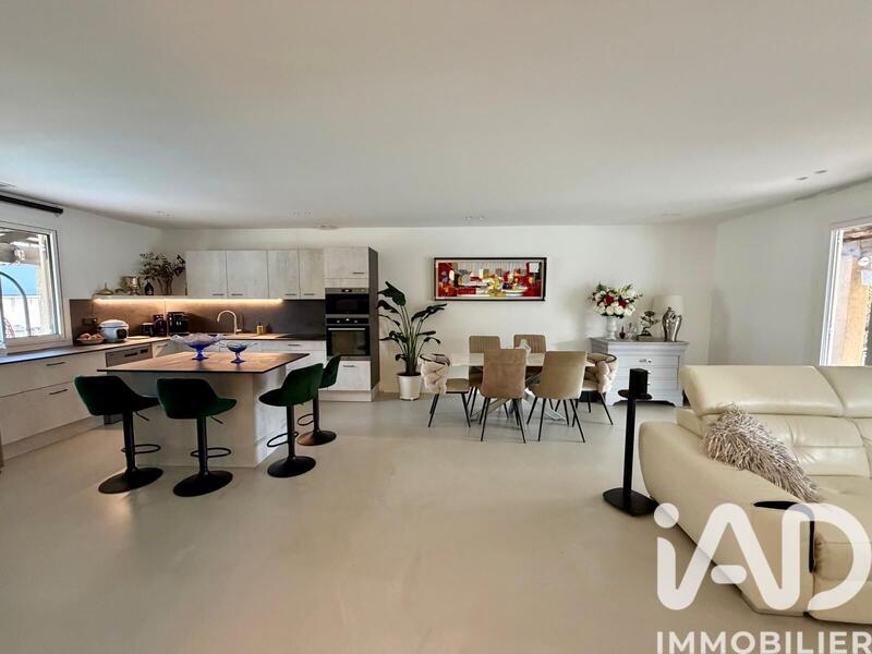 Maison - 100 m² - 4 pièces