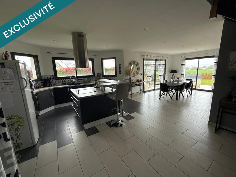 Maison - 146 m² - 6 pièces