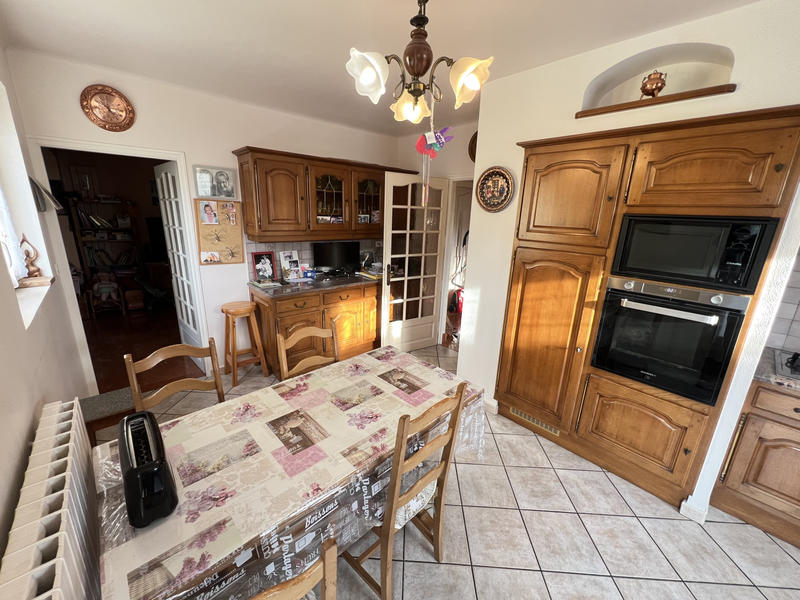 Maison - 287 m² - 10 pièces