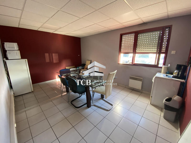 Local d'activités - 720 m²