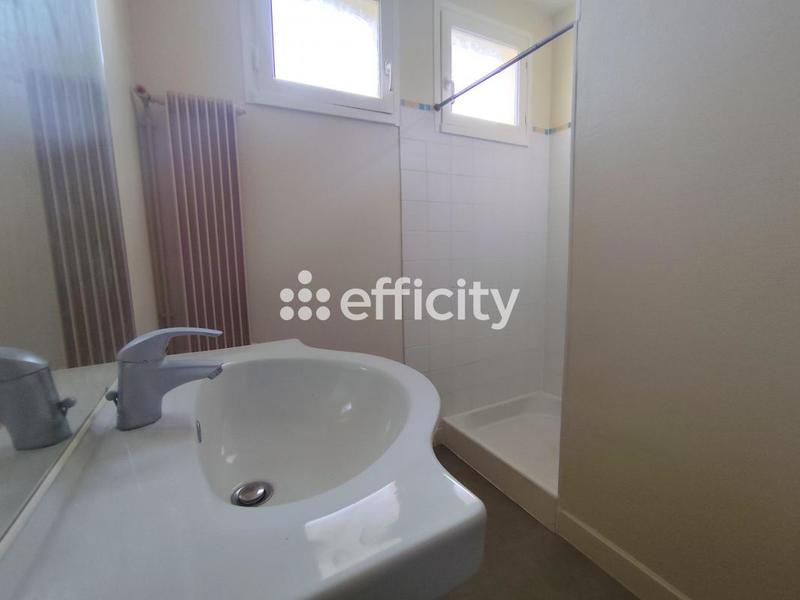 Maison - 120 m² - 7 pièces