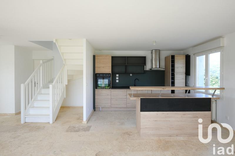Maison - 97 m² - 5 pièces