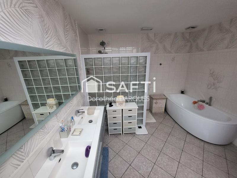 Maison - 160 m² - 6 pièces