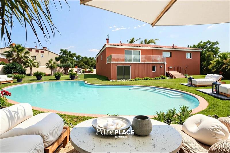 Maison - 205 m² - 6 pièces