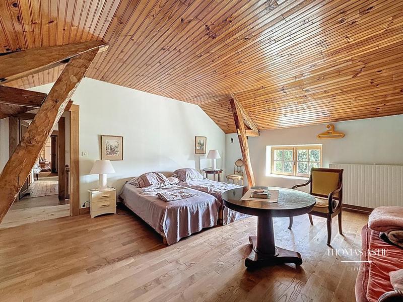 Maison ancienne - 268 m² - 9 pièces