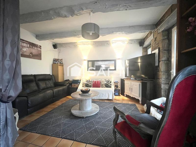 Maison - 194 m² - 9 pièces