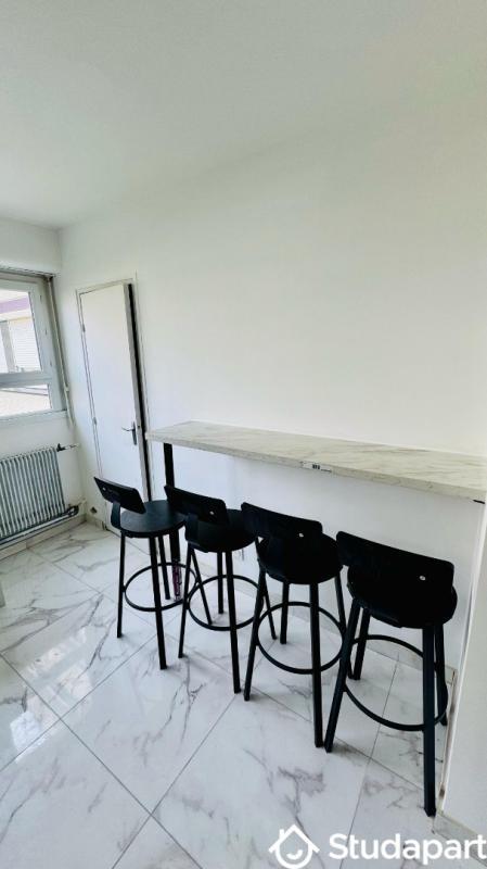 Chambre - 12 m² - 1 pièce