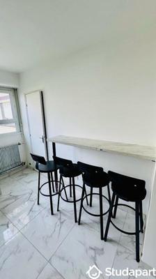 Chambre - 12 m² - 1 pièce