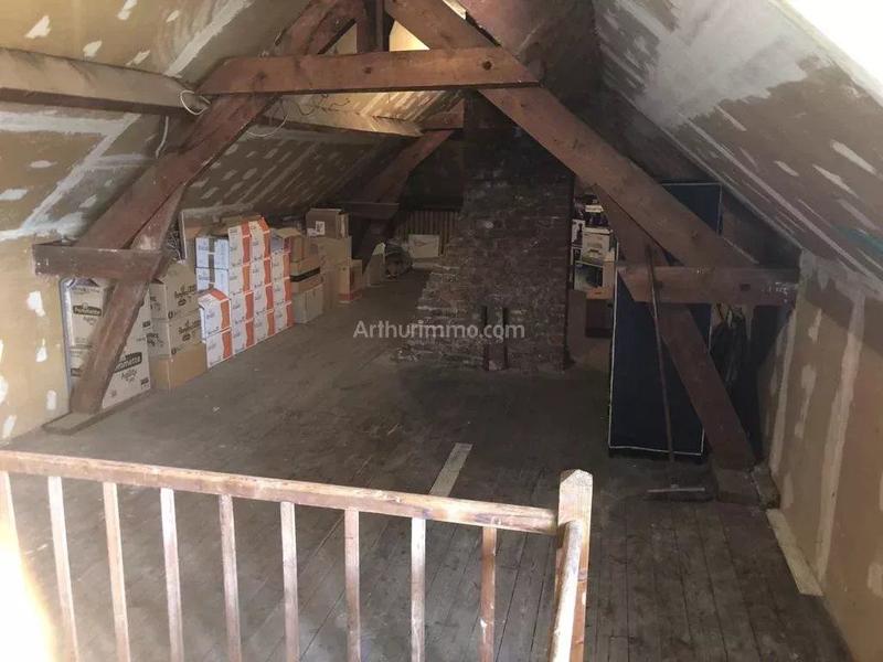 Maison - 226 m² - 7 pièces