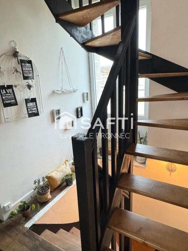 Maison - 150 m² - 8 pièces