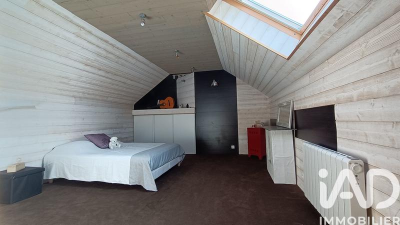 Maison - 397 m² - 16 pièces