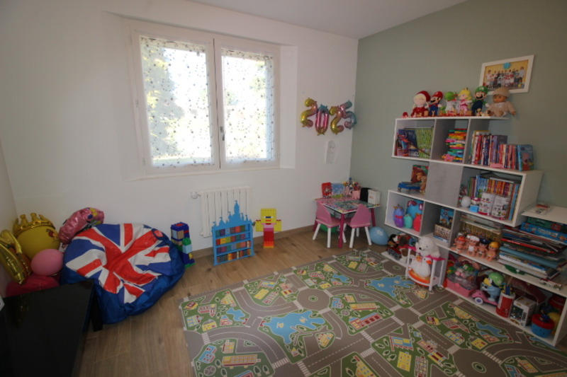 Maison - 141 m² - 10 pièces