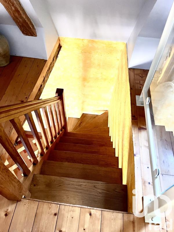 Maison - 180 m² - 7 pièces