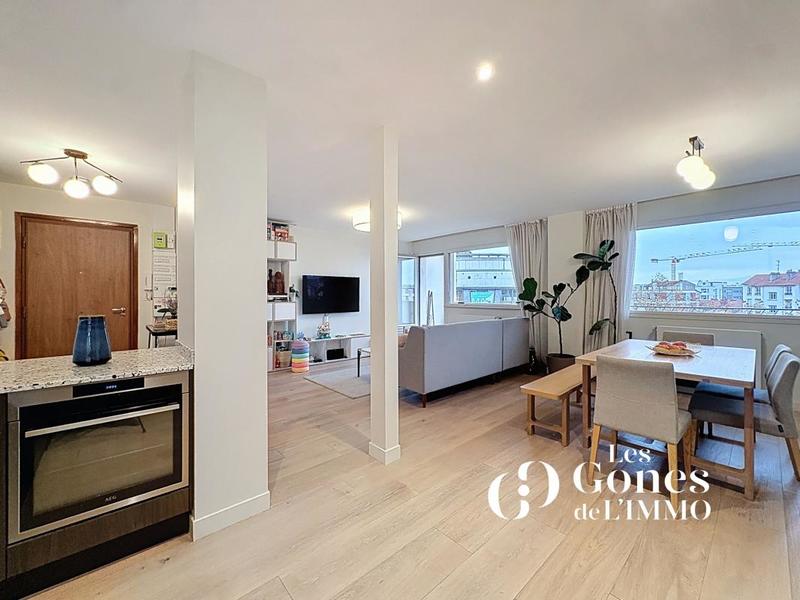 Appartement - 100 m² - 4 pièces