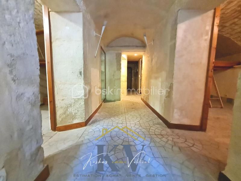 Studio - 86 m² - 5 pièces