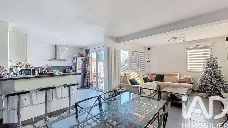 Maison - 92 m² - 4 pièces