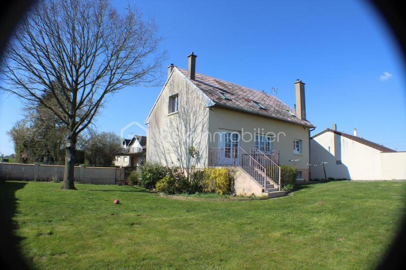 Maison - 136 m² - 8 pièces