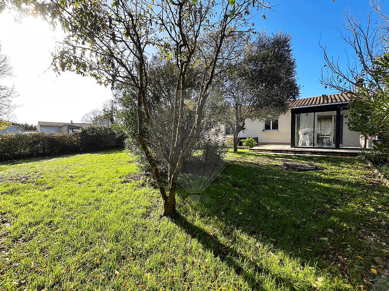 Maison - 207 m² - 8 pièces