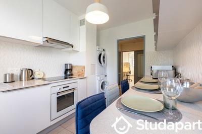 Chambre - 11 m² - 1 pièce