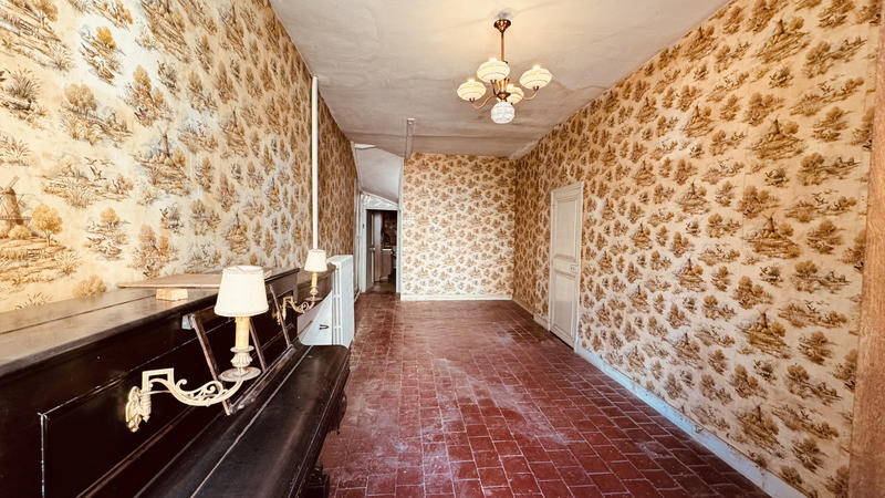 Maison - 183 m² - 7 pièces