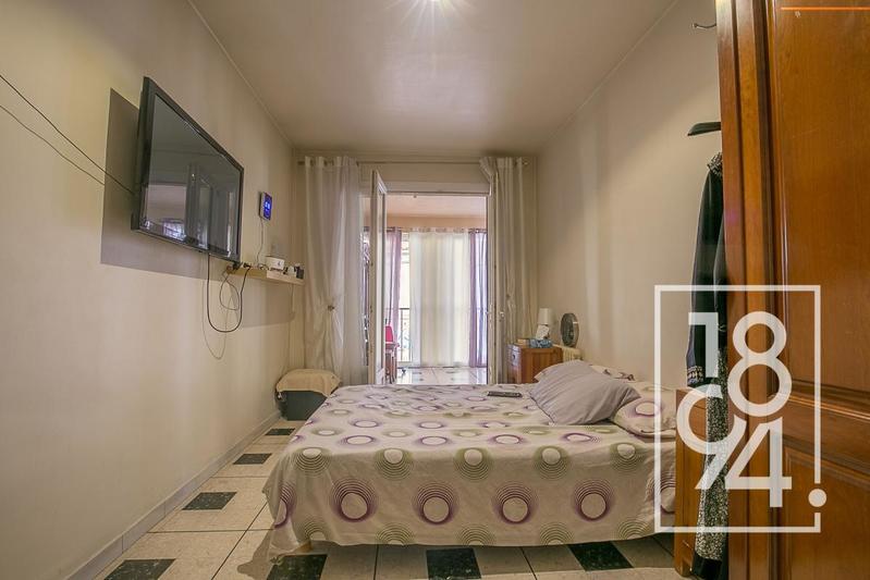 Maison - 213 m² - 8 pièces