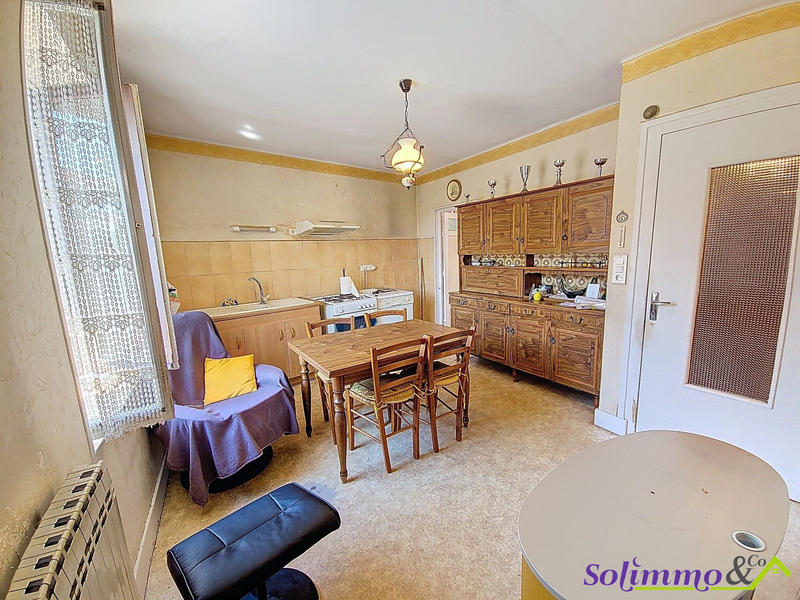 Maison - 82 m² - 6 pièces