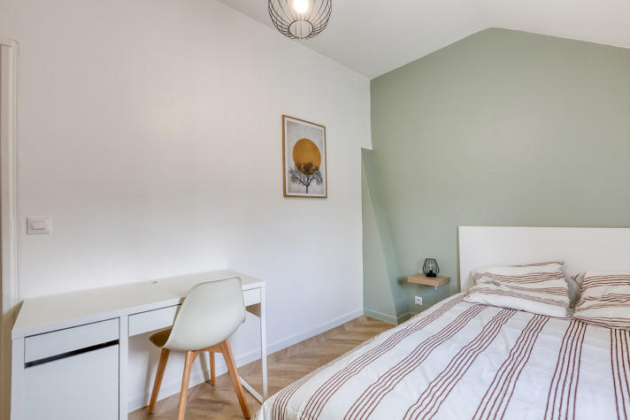 Appartement - 100 m² - 5 pièces