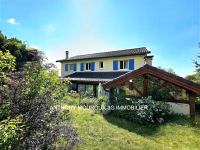 Maison - 188 m² - 7 pièces