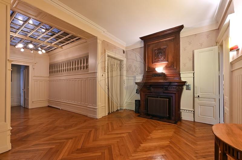 Appartement - 288 m² - 8 pièces