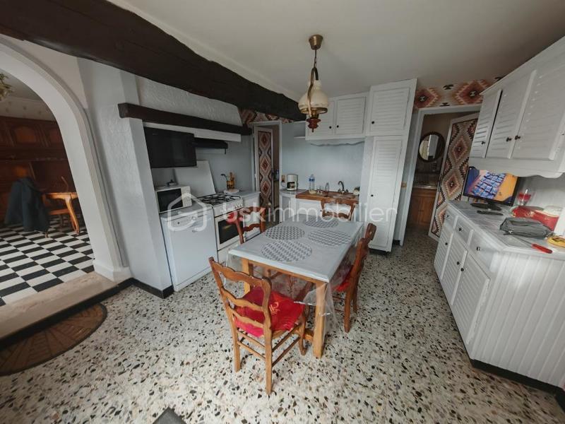 Maison ancienne - 128 m² - 8 pièces