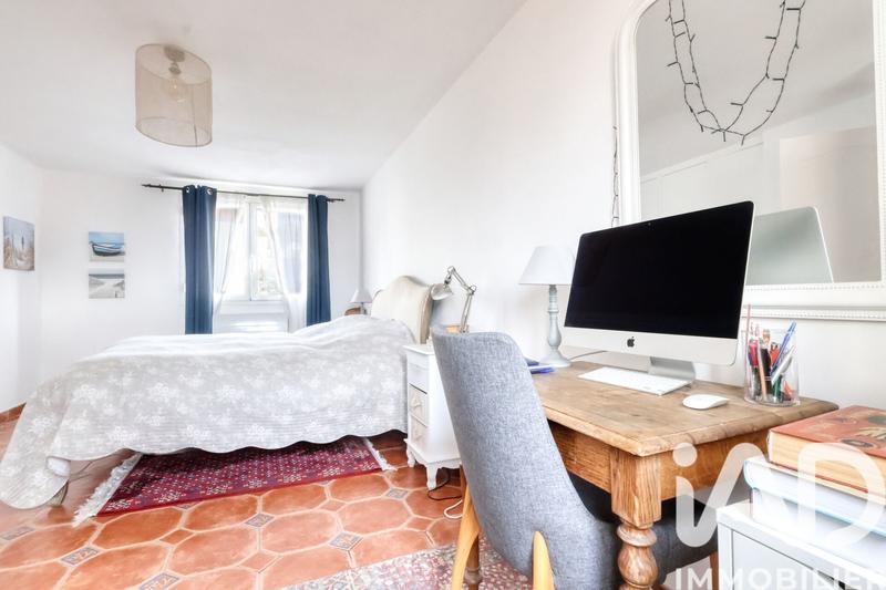 Maison - 228 m² - 8 pièces