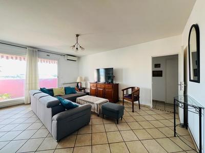 Appartement - 80 m² - 4 pièces