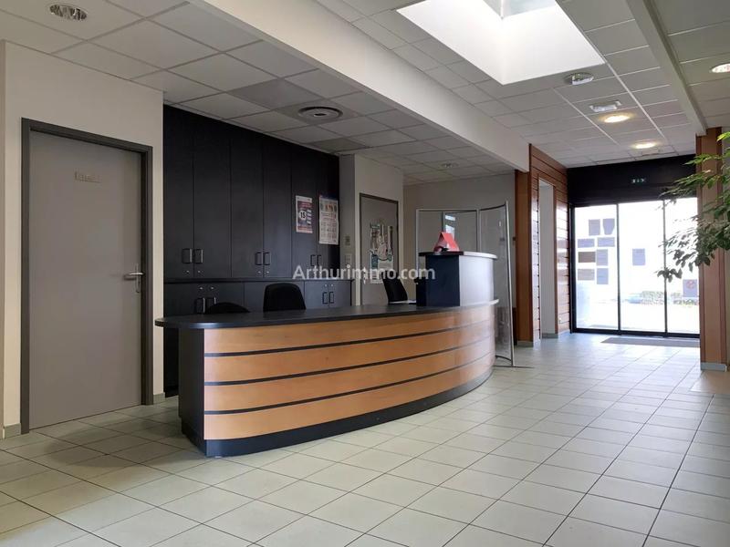 Bureau - 201 m² - 7 pièces